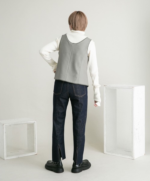 KBF(ケイビーエフ)の「カットオフデザインベスト(ベスト・レディース・チャコールグレー/グリーン系その他・ONE)」の9枚目の写真