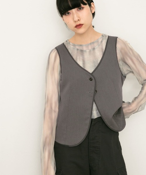KBF(ケイビーエフ)の「カットオフデザインベスト(ベスト・レディース・チャコールグレー/グリーン系その他・ONE)」の17枚目の写真