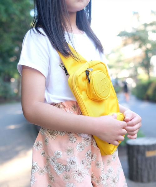 LEGO（レゴ）の「LEGO スリングバッグ SIGNATURE Brick  1×2  [2.5L] 【ZOZO限定】（メッセンジャーバッグ・キッズ・レッド/ローズ/ブラック/ブルー/グリーン/コーラル/イエロー・FREE）」の18枚目の写真