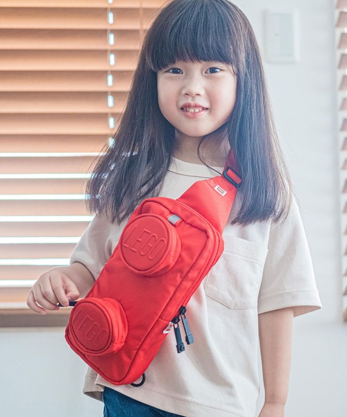 LEGO（レゴ）の「LEGO スリングバッグ SIGNATURE Brick  1×2  [2.5L] 【ZOZO限定】（メッセンジャーバッグ・キッズ・レッド/ローズ/ブラック/ブルー/グリーン/コーラル/イエロー・FREE）」の11枚目の写真