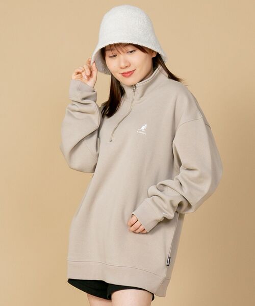 KANGOL(カンゴール)の「【KANGOL/カンゴール】ビッグシルエット ワンポイントロゴ刺繍 裏起毛 ハーフジップスウェット トレーナー フロントジップ(スウェット・メンズ・ブルー/グレー/ホワイト/ダークグリーン・MEDIUM/LARGE/X-LARGE)」の2枚目の写真