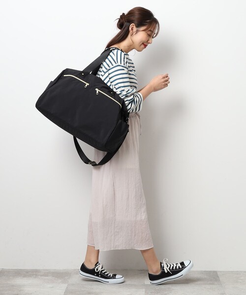 SHOO・LA・RUE(シューラルー)の「◆【撥水】ビッグボストンバッグ【キャリーオン】(ボストンバッグ・レディース・ブラック/ベージュ・00)」の14枚目の写真