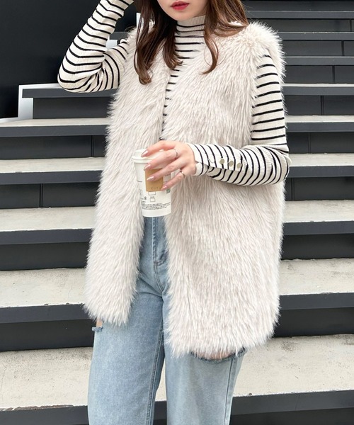 INGNI（イング）の「エコファーベスト（その他アウター・レディース・アイボリー/ライトグレー/ベージュ・M）」の22枚目の写真