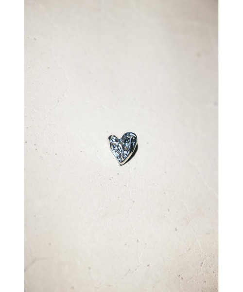 SLY(スライ)の「HEART EARRINGS ハート イヤリング(イヤリング・レディース・シルバー/ゴールド・FREE)」の6枚目の写真