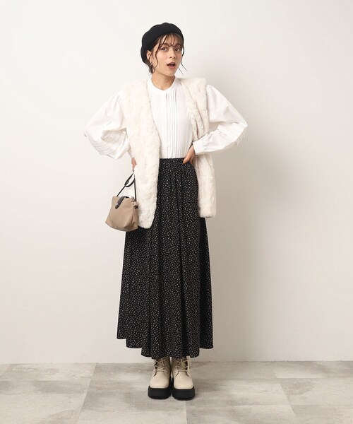 SHOO・LA・RUE（シューラルー）の「◆レースアップブーツ（ブーツ・レディース・ブラック/アイボリー・35/45）」の11枚目の写真