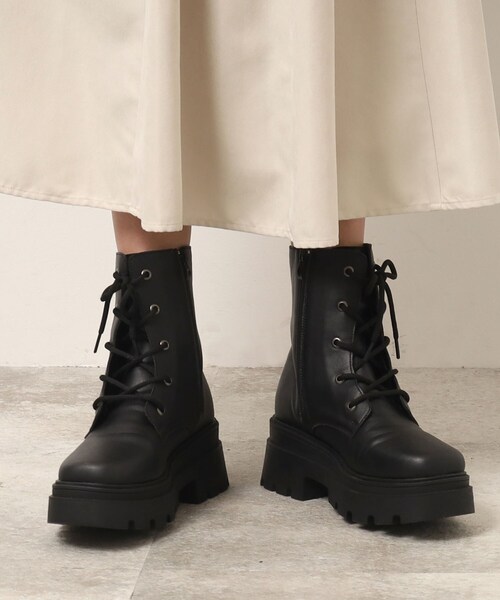 SHOO・LA・RUE（シューラルー）の「◆レースアップブーツ（ブーツ・レディース・ブラック/アイボリー・35/45）」の13枚目の写真