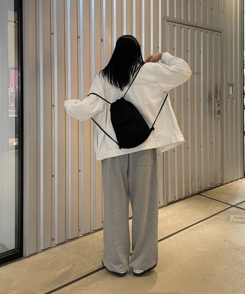 COLONY 2139（コロニートゥーワンスリーナイン）の「WEB・一部店舗限定 / ナップサック（バックパック/リュック・レディース・ベージュ/カーキ/ブラック・FREE）」の13枚目の写真