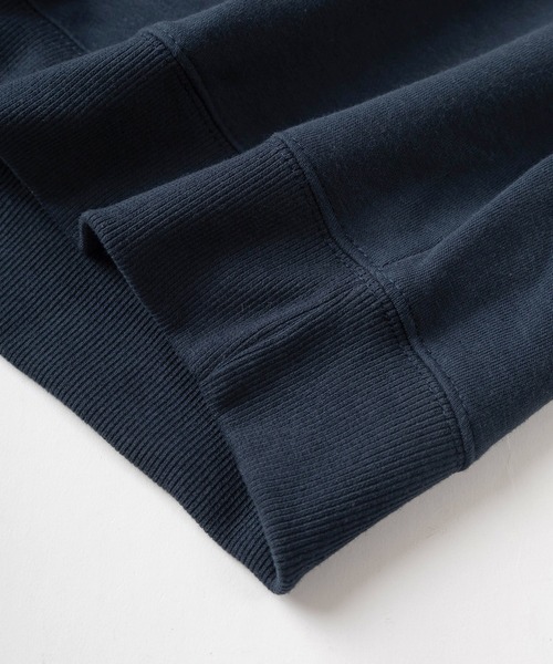 make a ray!(メイク ア レイ!)の「【0】CHRISTOPHER&BAHAMAS ヴィンテージ加工 カレッジロゴプリント スウェット/ビッグシルエット(スウェット・レディース・チャコールグレー/アッシュグレー/オートミール/ブラック系その他/グレー/シルバーグレー/ブラック/ネイビー・M/L/XL)」の11枚目の写真