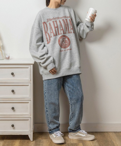 make a ray!(メイク ア レイ!)の「【0】CHRISTOPHER&BAHAMAS ヴィンテージ加工 カレッジロゴプリント スウェット/ビッグシルエット(スウェット・レディース・チャコールグレー/アッシュグレー/オートミール/ブラック系その他/グレー/シルバーグレー/ブラック/ネイビー・M/L/XL)」の21枚目の写真