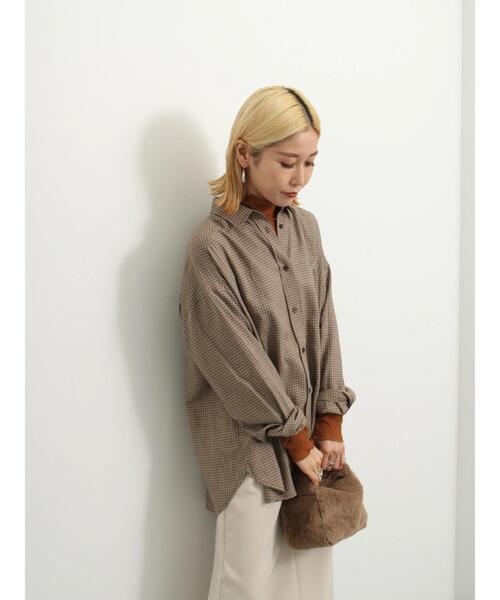 Samansa Mos2 blue（サマンサモスモスブルー）の「シアーリブハイネックロンT（Tシャツ/カットソー・レディース・ブラック/キナリ/キャメル/ブルー・F）」の8枚目の写真