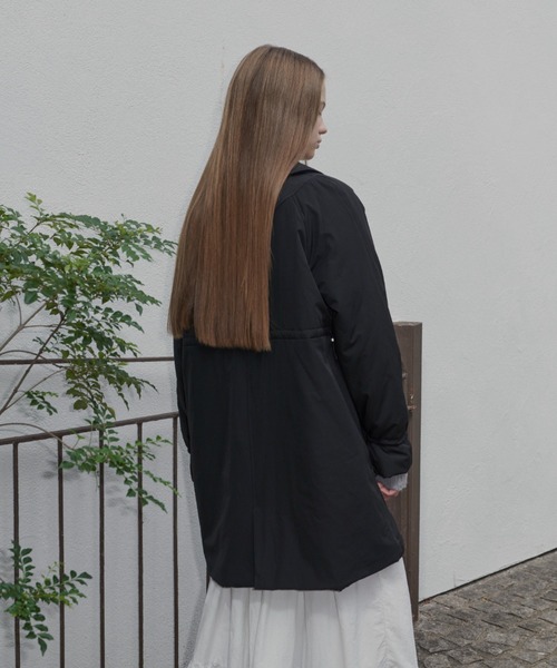 GIUNON（ジウノン）の「drawstring puffer jacket / ドローストリング中綿ジャケット（その他アウター・レディース・ベージュ/ブラック・FREE）」の12枚目の写真