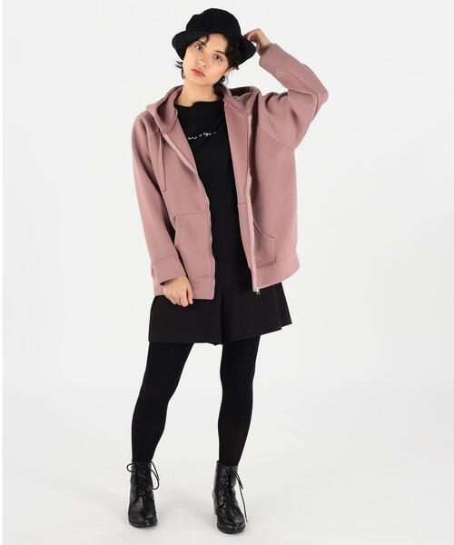To b. by agnes b.(トゥービーバイアニエスベー)の「WP64 HOODIE ニュープクプクジップフーディ(パーカー・レディース・ピンク・FREE)」の2枚目の写真