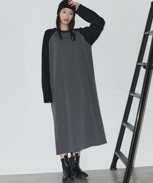 Auntie Rosa Holiday（アンティローザホリデー）の「ラグランスウェットワンピース（ワンピース・レディース・ナチュラル/チャコールグレー・FREE）」の5枚目の写真