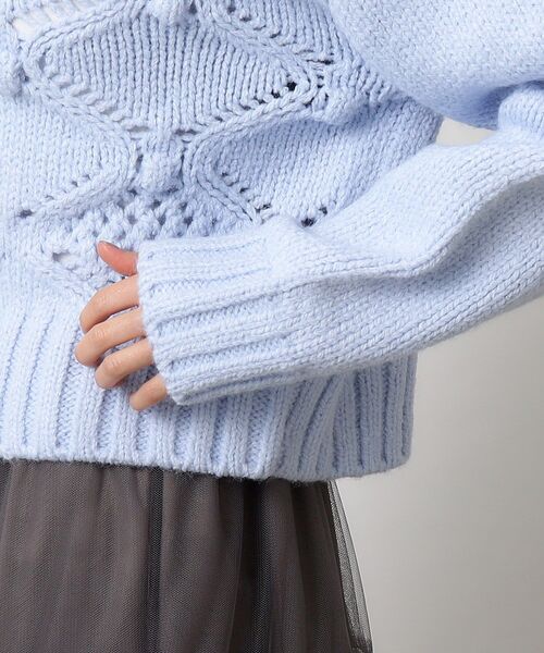 OPAQUE.CLIP（オペークドットクリップ）の「◆≪M-LLsize≫ ぽこぽこスカシ編み柄タートルニット【洗濯機洗い可】（ニット/セーター・レディース・サックスブルー/グレー/オフホワイト・38/42/40）」の17枚目の写真