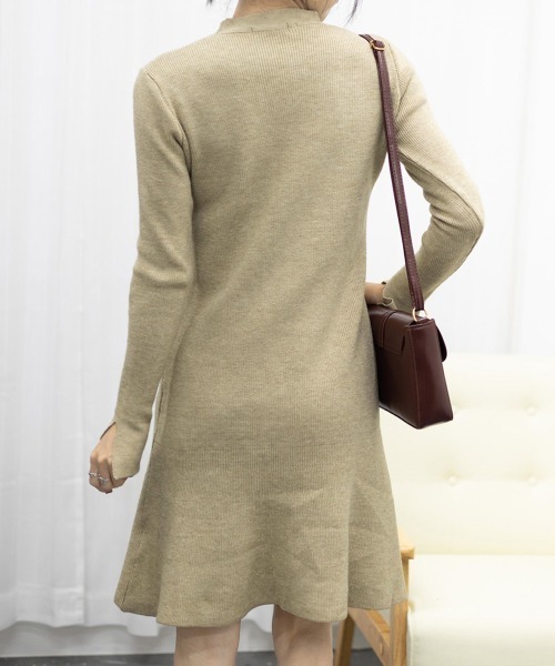 Miniministore（ミニミニストア）の「ニットワンピース ミニ丈 裾フレアワンピ（ワンピース・レディース・ベージュ/ブラック/ブラウン・フリー）」の13枚目の写真