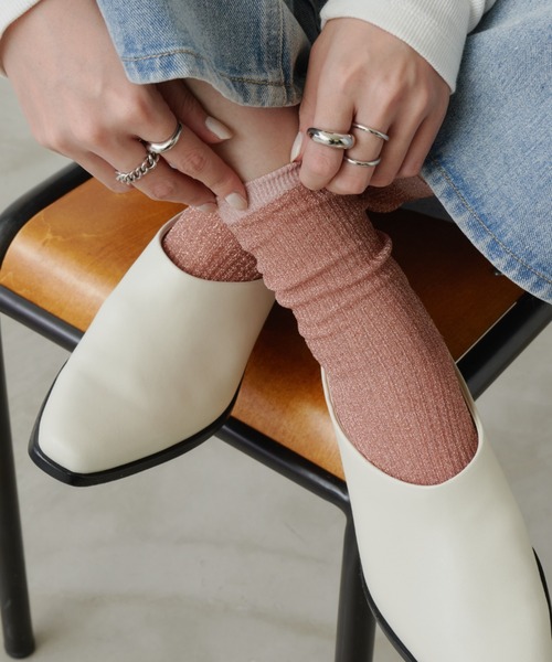 Aunt Marie's（アントマリーズ）の「シアーラメカラーリブソックス（ソックス/靴下・レディース・ブラック/シルバー/ピンク/ホワイト/ゴールド・FREE）」の3枚目の写真