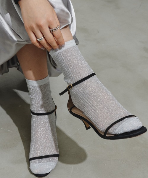 Aunt Marie's（アントマリーズ）の「シアーラメカラーリブソックス（ソックス/靴下・レディース・ブラック/シルバー/ピンク/ホワイト/ゴールド・FREE）」の4枚目の写真