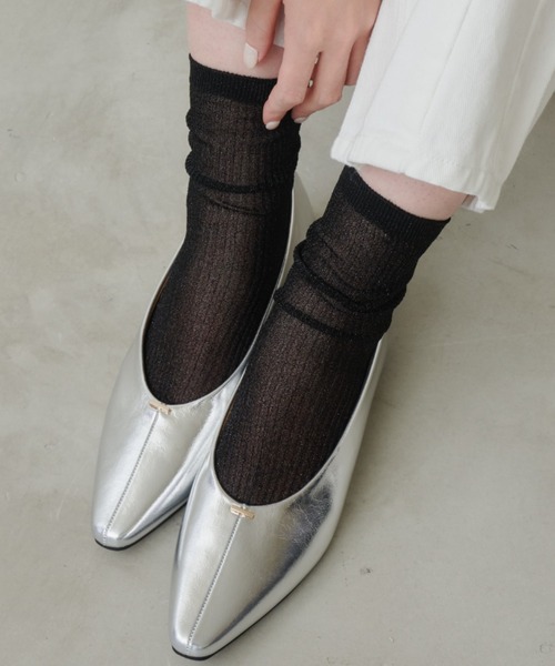 Aunt Marie's（アントマリーズ）の「シアーラメカラーリブソックス（ソックス/靴下・レディース・ブラック/シルバー/ピンク/ホワイト/ゴールド・FREE）」の2枚目の写真