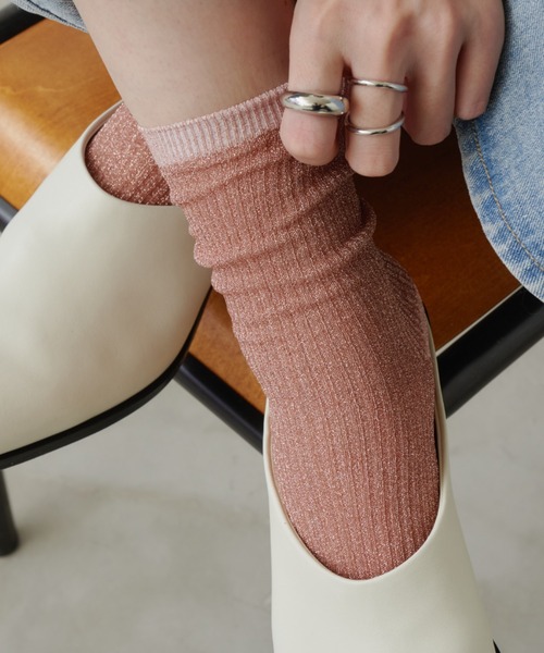 Aunt Marie's（アントマリーズ）の「シアーラメカラーリブソックス（ソックス/靴下・レディース・ブラック/シルバー/ピンク/ホワイト/ゴールド・FREE）」の14枚目の写真