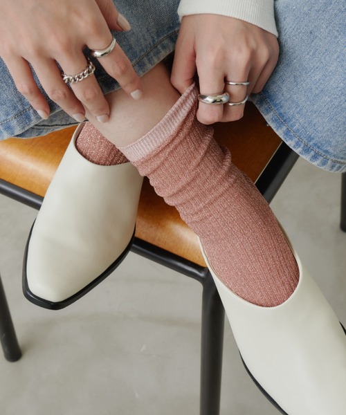 Aunt Marie's（アントマリーズ）の「シアーラメカラーリブソックス（ソックス/靴下・レディース・ブラック/シルバー/ピンク/ホワイト/ゴールド・FREE）」の15枚目の写真