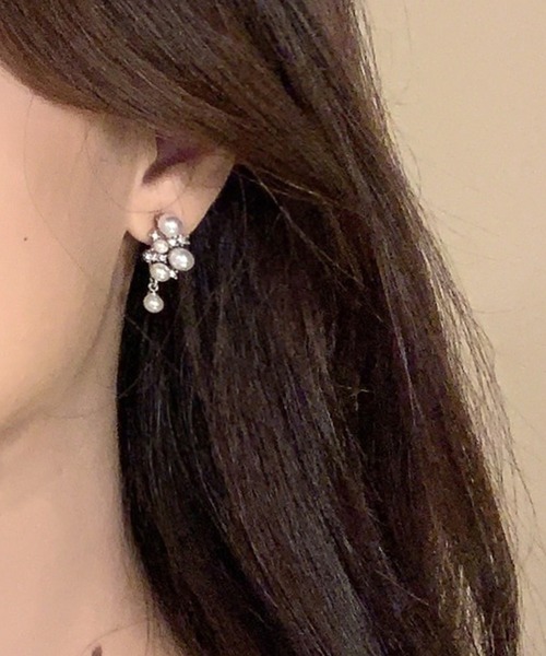Lace Ladies(レースレディース)の「パール × ビジュー ビッグモチーフ ピアス イヤリング(ピアス(両耳用)・レディース・シルバー系1/シルバー系2・FREE)」の12枚目の写真