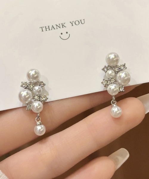 Lace Ladies(レースレディース)の「パール × ビジュー ビッグモチーフ ピアス イヤリング(ピアス(両耳用)・レディース・シルバー系1/シルバー系2・FREE)」の4枚目の写真