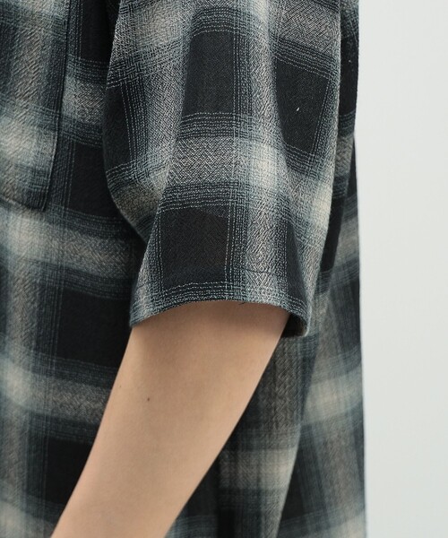 BEAMS HEART（ビームスハート）の「シアー オンブレーチェック シャツ（シャツ/ブラウス・メンズ・ネイビー/ブラック・LARGE/MEDIUM/SMALL）」の16枚目の写真