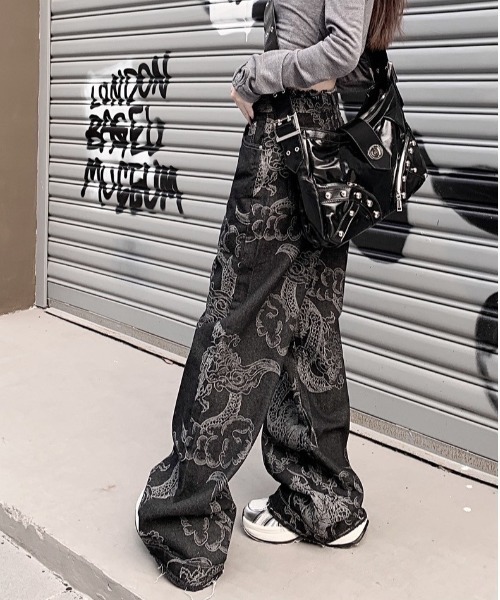 VIBGYOR(ヴィブジョー)の「【バーレスク】チャイナドラゴンデニムパンツ(BQ)(デニムパンツ・レディース・ブラック・MEDIUM/LARGE)」の4枚目の写真