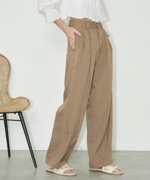 Auntie Rosa Holiday（アンティローザホリデー）の「ツータックワイドスラックス / サイズ展開あり（スラックス・レディース・ベージュ/ブラック/グレー/イエロー・LARGE/SMALL/MEDIUM）」の6枚目の写真