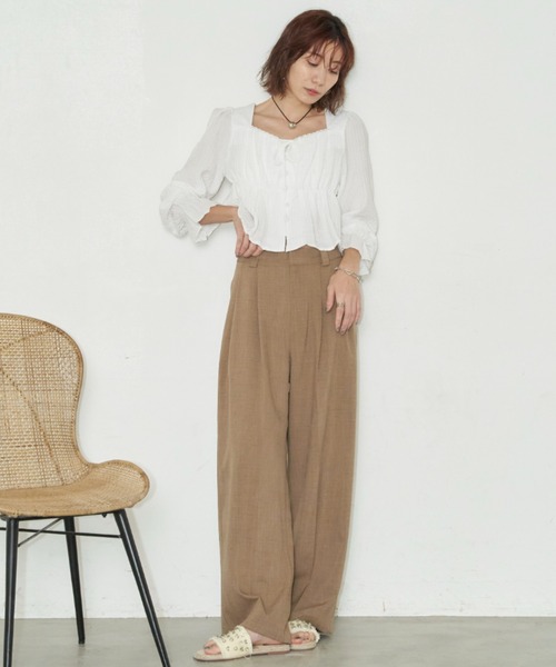 Auntie Rosa Holiday（アンティローザホリデー）の「ツータックワイドスラックス / サイズ展開あり（スラックス・レディース・ベージュ/ブラック/グレー/イエロー・LARGE/SMALL/MEDIUM）」の11枚目の写真