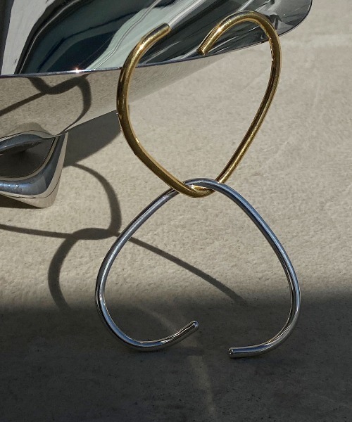 Ameri（アメリ）の「HEART STICK BANGLE（バングル/リストバンド・レディース・シルバー/ゴールド・F）」の3枚目の写真