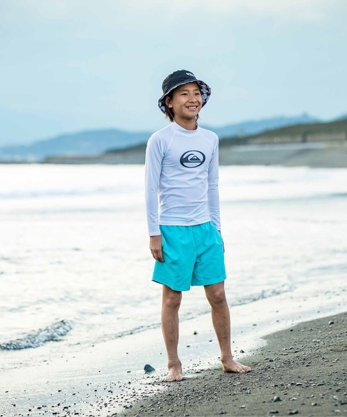 Quiksilver（クイックシルバー）の「SATURN LR YOUTH/クイックシルバーキッズ長袖ワンポイントロゴラッシュガード(水着)（ラッシュガード・キッズ・ホワイト/ブラック系その他/ブラック/カーキ・110/120/130/140/160/150）」の6枚目の写真