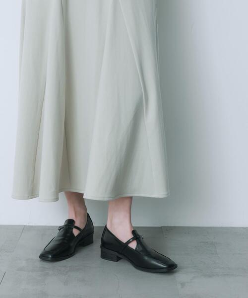 HEYUMM（ヘユム）の「ハイウエストセミフレアスカート（スカート・レディース・チャコールグレー/ベージュ/アイボリー・MEDIUM/SMALL）」の17枚目の写真