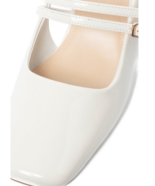 R&E（アールアンドイー）の「【REZOY】Wベルトバックストラップスクエアトゥパンプス（パンプス・レディース・アイボリー/ブラック/シルバー/Black/シルバー系・22.5cm/23cm/23.5cm/24cm/24.5cm/22cm）」の7枚目の写真