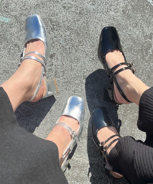 R&E（アールアンドイー）の「【REZOY】Wベルトバックストラップスクエアトゥパンプス（パンプス・レディース・アイボリー/ブラック/シルバー/Black/シルバー系・22.5cm/23cm/23.5cm/24cm/24.5cm/22cm）」の11枚目の写真