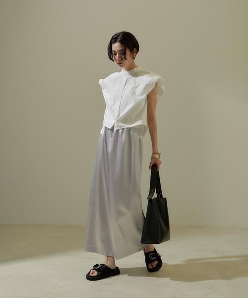 SALON adam et rope'(サロン アダム エ ロペ)の「【WEB限定】パフスリーブコンパクトブラウス/フリルカラー/24SS(シャツ/ブラウス・レディース・ホワイト/ブラック/サックスブルー・FREE)」の8枚目の写真