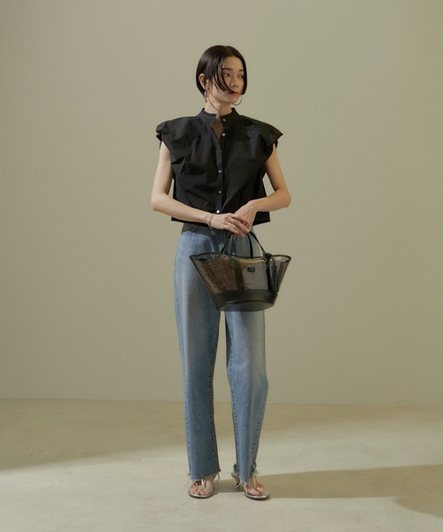 SALON adam et rope'(サロン アダム エ ロペ)の「【WEB限定】パフスリーブコンパクトブラウス/フリルカラー/24SS(シャツ/ブラウス・レディース・ホワイト/ブラック/サックスブルー・FREE)」の10枚目の写真