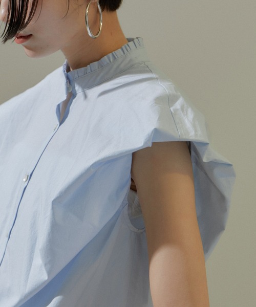 SALON adam et rope'(サロン アダム エ ロペ)の「【WEB限定】パフスリーブコンパクトブラウス/フリルカラー/24SS(シャツ/ブラウス・レディース・ホワイト/ブラック/サックスブルー・FREE)」の18枚目の写真