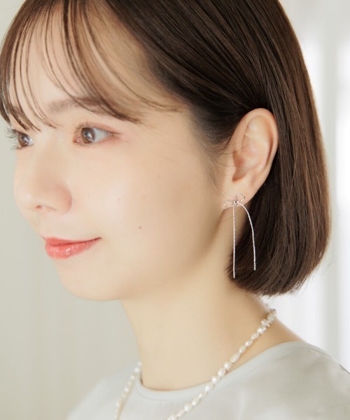 flower（フラワー）の「チェーンリボンピアス（ピアス（片耳用）・レディース・シルバー/ゴールド・FREE）」の3枚目の写真