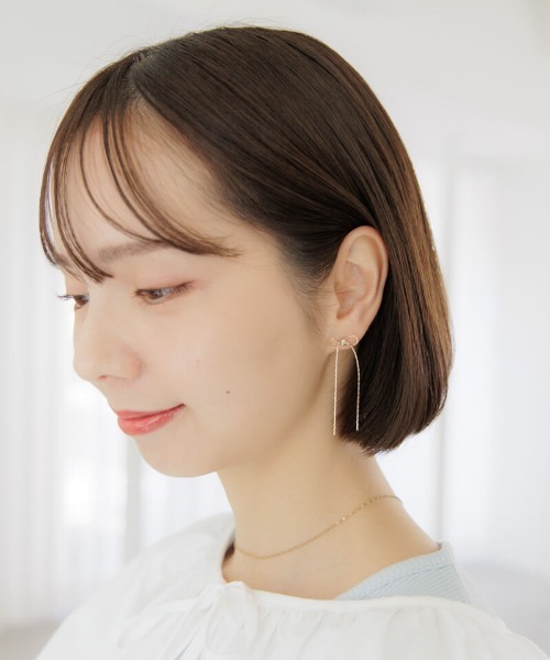 flower（フラワー）の「チェーンリボンピアス（ピアス（片耳用）・レディース・シルバー/ゴールド・FREE）」の4枚目の写真