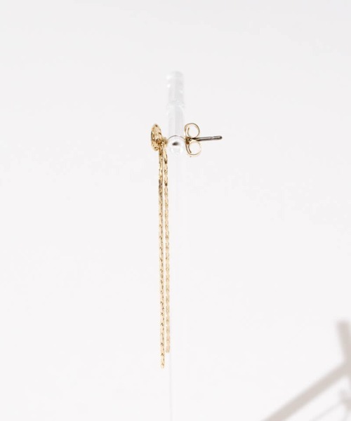 flower（フラワー）の「チェーンリボンピアス（ピアス（片耳用）・レディース・シルバー/ゴールド・FREE）」の6枚目の写真