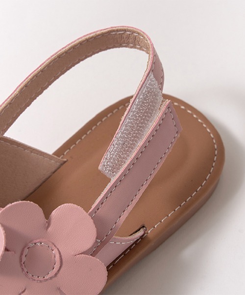 Lycee mine（リセマイン）の「カッティングフラワーサンダル（サンダル・キッズ・ピンク/アイボリー/ブラック・18cm/19cm/17cm/20cm/16cm）」の9枚目の写真