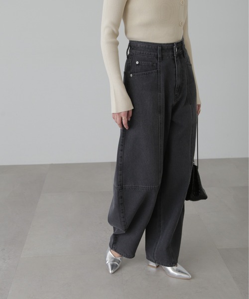 FREE'S MART（フリーズマート）の「◇【3サイズ展開XS-M】パネルエッグワイドデニムパンツ【低身長サイズ有】（デニムパンツ・レディース・ケミカルウォッシュ/ブラック系その他・MEDIUM/X-SMALL/SMALL）」の3枚目の写真
