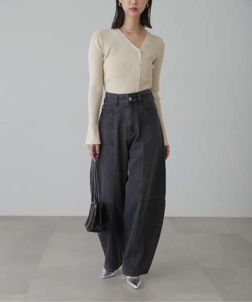 FREE'S MART（フリーズマート）の「◇【3サイズ展開XS-M】パネルエッグワイドデニムパンツ【低身長サイズ有】（デニムパンツ・レディース・ケミカルウォッシュ/ブラック系その他・MEDIUM/X-SMALL/SMALL）」の5枚目の写真