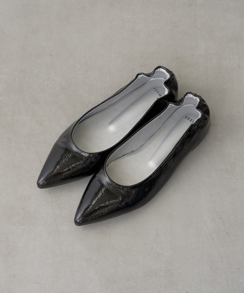 Lui's(ルイス)の「ポインテッドトゥフラットシューズ(パンプス・レディース・ブラック/シルバー・23.5/24.5)」の2枚目の写真