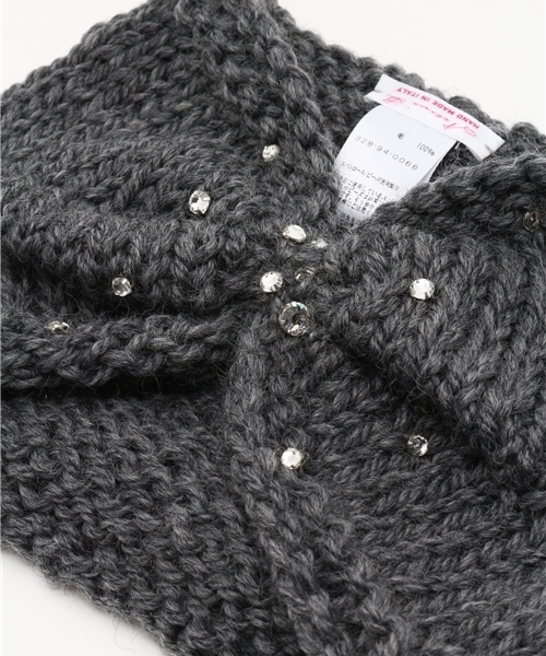 Khaju（カージュ）の「NOEMI B:ビジューヘアバンド（ヘアバンド・レディース・オフホワイト/グレー/ブラック・ONE SIZE）」の6枚目の写真