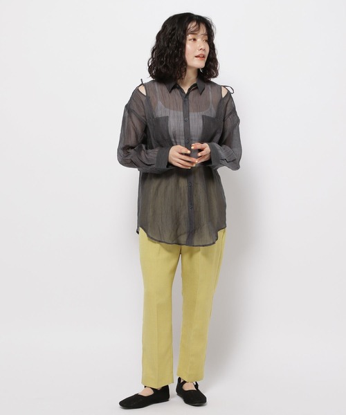 niko and...（ニコアンド）の「スリットシアーBIGシャツ（シャツ/ブラウス・レディース・チャコール/アイボリー/ピンク/イエロー・FREE）」の5枚目の写真