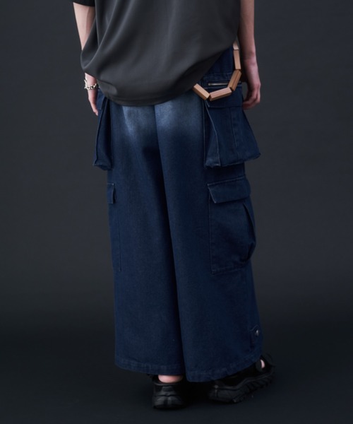 KUUUPY（クーピー）の「Double Pocket Cargo Denim Pants - ダブルポケットカーゴデニムパンツ（カーゴパンツ・メンズ・ブラック/ネイビー・LARGE/MEDIUM/SMALL）」の21枚目の写真