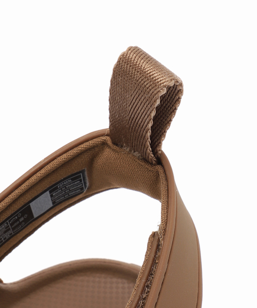 SLOBE IENA（スローブイエナ）の「《WEB限定/追加》 UGG/アグ GoldenGlow Sandal 1152685-BLK（サンダル・レディース・ブラック・23cm/24cm/25cm）」の5枚目の写真