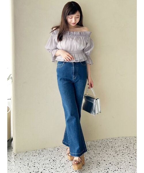 MERCURYDUO(マーキュリーデュオ)の「2WAYオフショルシャーリングブラウス(シャツ/ブラウス・レディース・アイボリー/ブラック/ブルー/ラベンダー・FREE)」の12枚目の写真